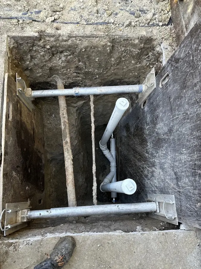 Experienced plumber completing Gas Line Repair work in Suitland